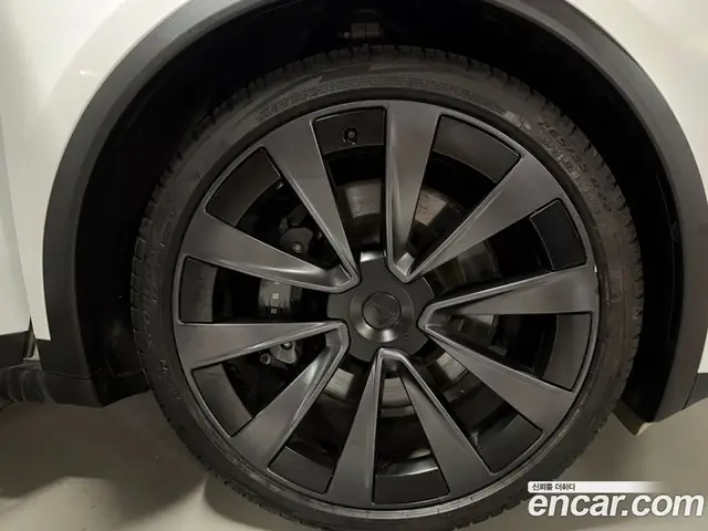 Tesla Model X 2023 автомат (гидро), миниатюра 5 Tesla Model X 2023 автомат (гидро), миниатюра 5