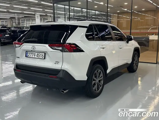 Toyota RAV4 2025 2.5 автомат (вариатор), миниатюра 2