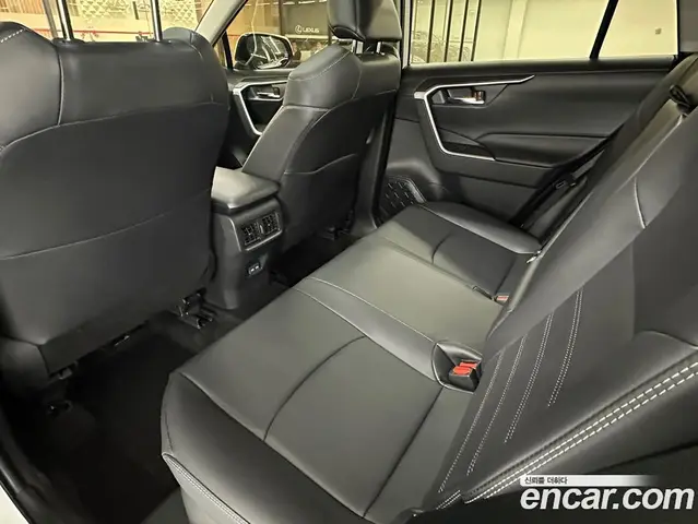 Toyota RAV4 2025 2.5 автомат (вариатор), миниатюра 11
