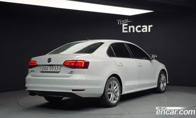 Volkswagen Jetta 2015 2.0 автомат (гидро), миниатюра 2 Volkswagen Jetta 2015 2.0 автомат (гидро), миниатюра 2