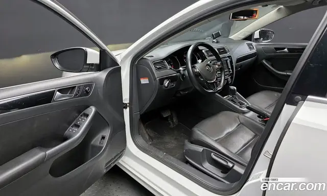 Volkswagen Jetta 2015 2.0 автомат (гидро), миниатюра 11 Volkswagen Jetta 2015 2.0 автомат (гидро), миниатюра 11