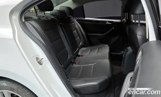 Volkswagen Jetta 2015 2.0 автомат (гидро), миниатюра 12
