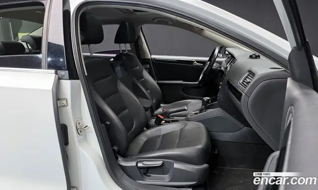 Volkswagen Jetta 2015 2.0 автомат (гидро), миниатюра 10 Volkswagen Jetta 2015 2.0 автомат (гидро), миниатюра 10