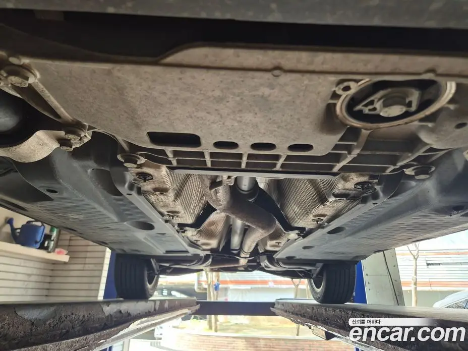 Volkswagen Tiguan 2013 2.0 автомат (гидро), фото 19 Volkswagen Tiguan 2013 2.0 автомат (гидро), фото 19