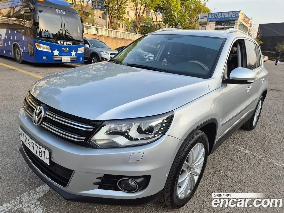 Volkswagen Tiguan 2013 2.0 автомат (гидро), фото 3 Volkswagen Tiguan 2013 2.0 автомат (гидро), фото 3