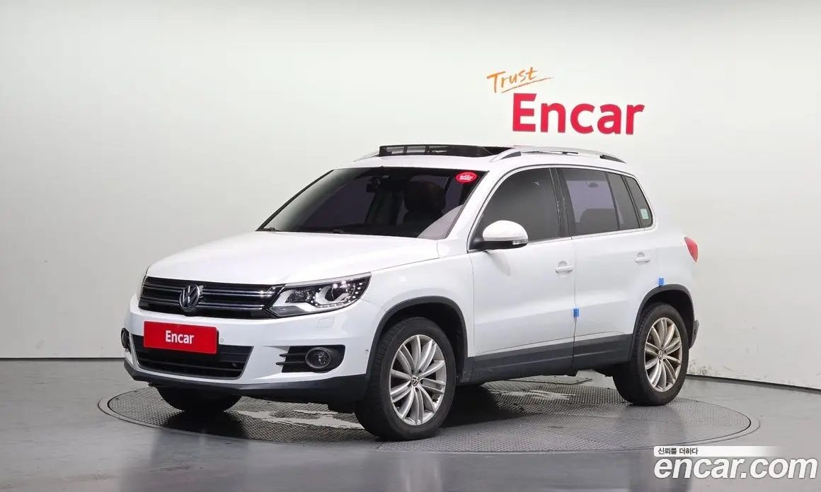 Volkswagen Tiguan 2014 2.0 автомат (гидро), фото 1 Volkswagen Tiguan 2014 2.0 автомат (гидро), фото 1