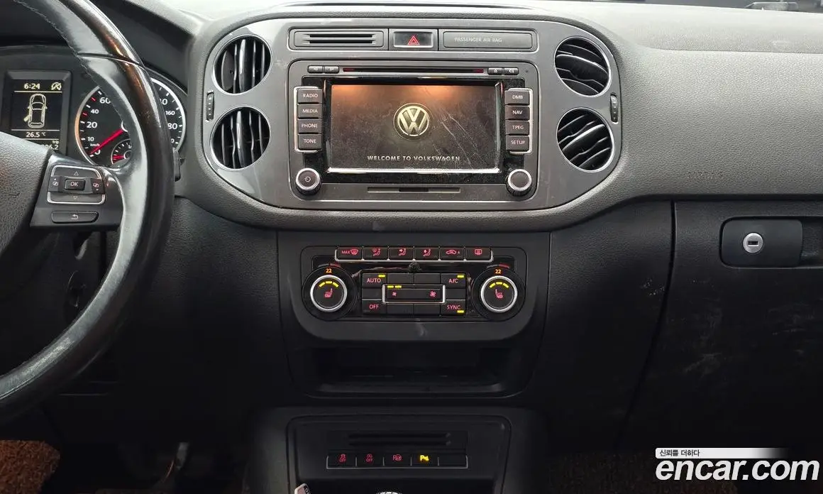 Volkswagen Tiguan 2014 2.0 автомат (гидро), фото 19 Volkswagen Tiguan 2014 2.0 автомат (гидро), фото 19