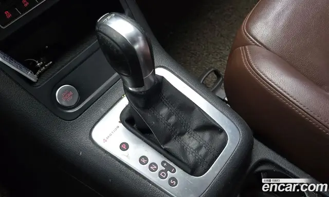 Volkswagen Tiguan 2014 2.0 автомат (гидро), миниатюра 9 Volkswagen Tiguan 2014 2.0 автомат (гидро), миниатюра 9