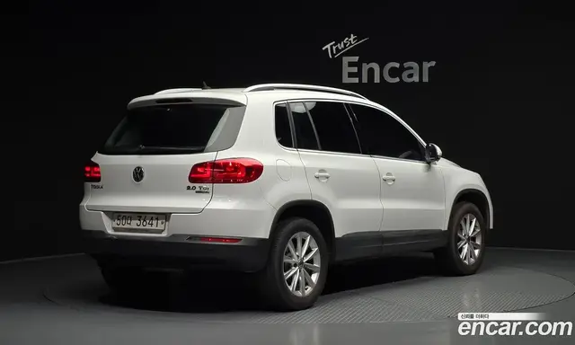 Volkswagen Tiguan 2015 2.0 автомат (гидро), миниатюра 2
