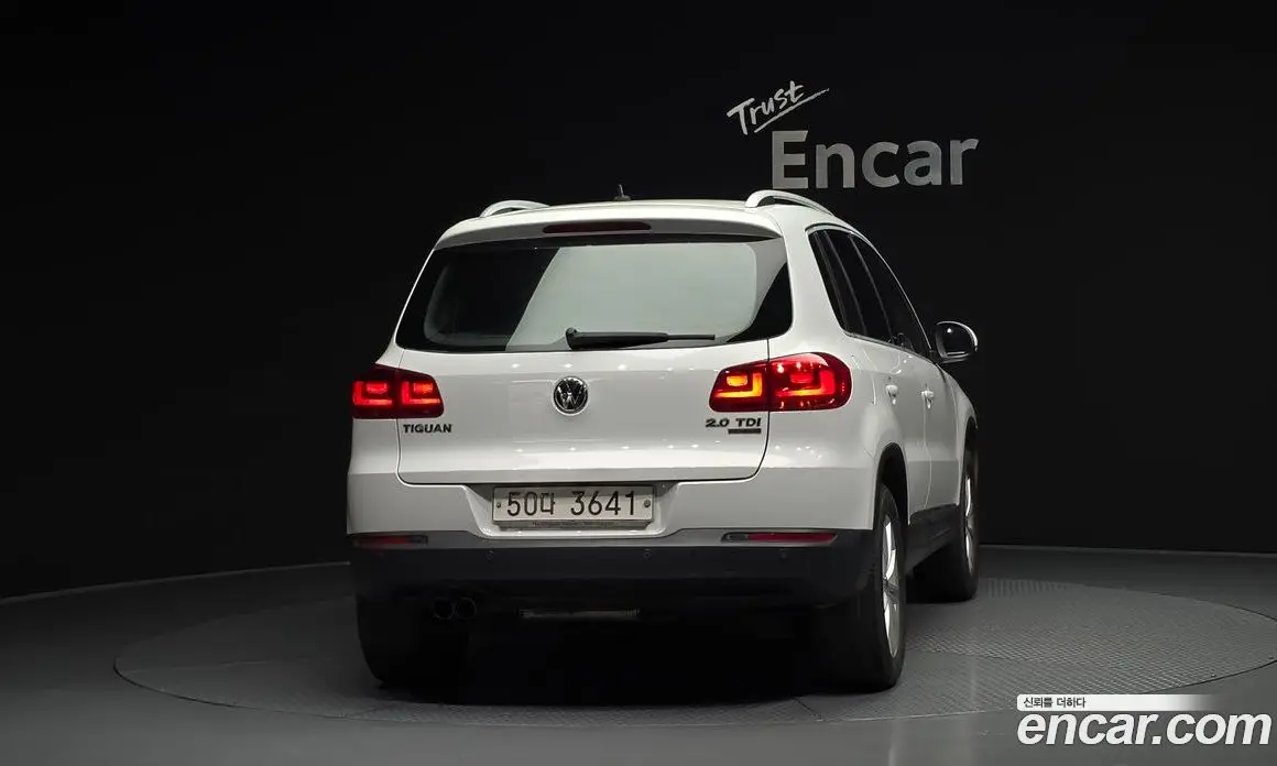 Volkswagen Tiguan 2015 2.0 автомат (гидро), фото 4