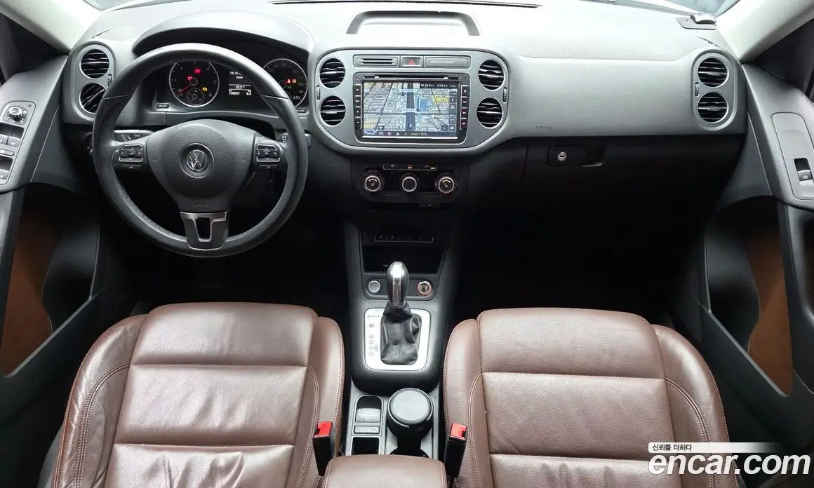 Volkswagen Tiguan 2015 2.0 автомат (гидро), фото 7