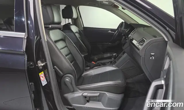 Volkswagen Tiguan 2018 2.0 автомат (гидро), миниатюра 11