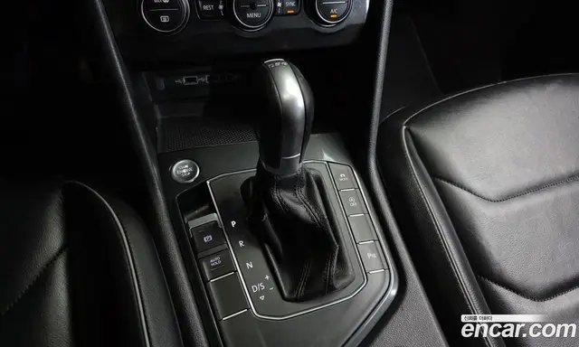 Volkswagen Tiguan 2018 2.0 автомат (гидро), миниатюра 9