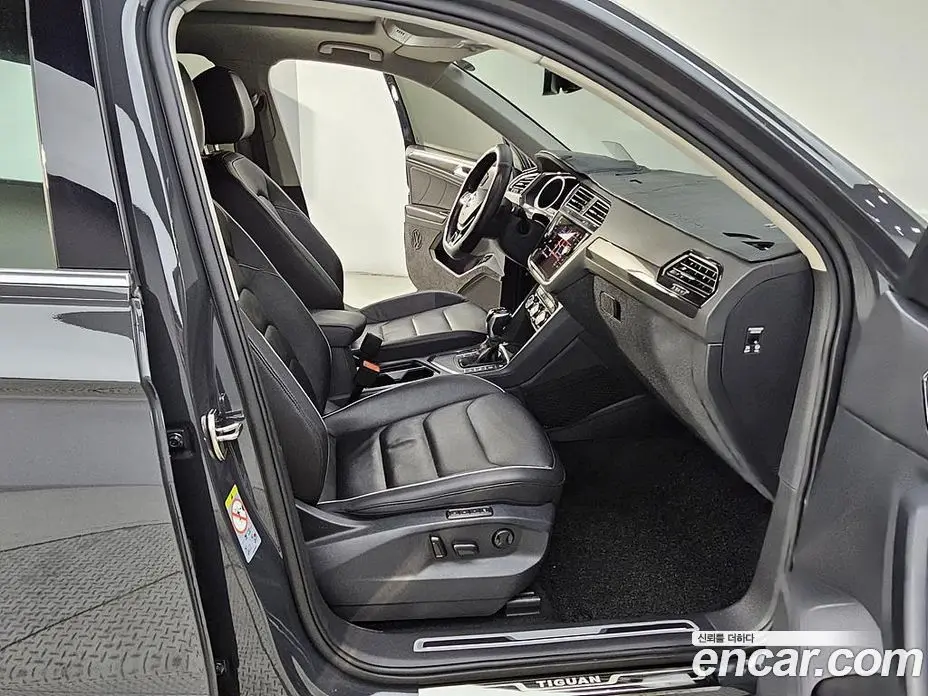 Volkswagen Tiguan 2020 2.0 автомат (гидро), фото 11 Volkswagen Tiguan 2020 2.0 автомат (гидро), фото 11