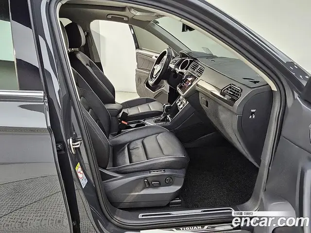 Volkswagen Tiguan 2020 2.0 автомат (гидро), миниатюра 11 Volkswagen Tiguan 2020 2.0 автомат (гидро), миниатюра 11
