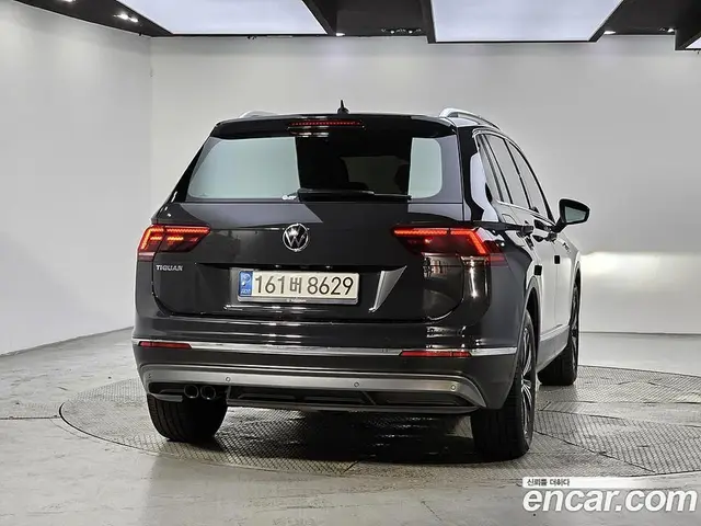 Volkswagen Tiguan 2020 2.0 автомат (гидро), миниатюра 3 Volkswagen Tiguan 2020 2.0 автомат (гидро), миниатюра 3