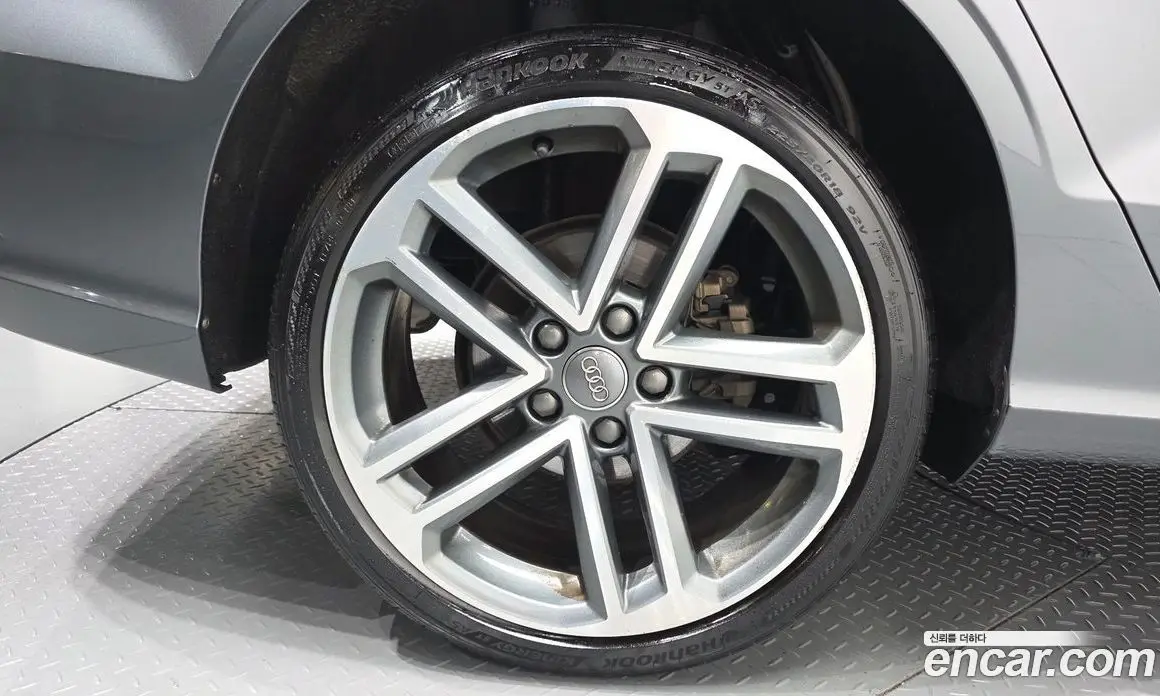 Audi A3 2020 2.0 автомат (гидро), фото 5 Audi A3 2020 2.0 автомат (гидро), фото 5