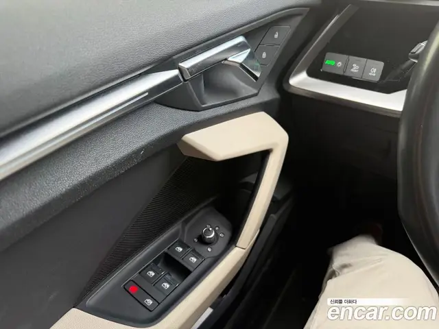 Audi A3 2023 2.0 автомат (гидро), миниатюра 12