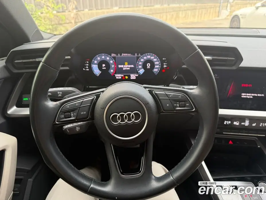 Audi A3 2023 2.0 автомат (гидро), фото 15