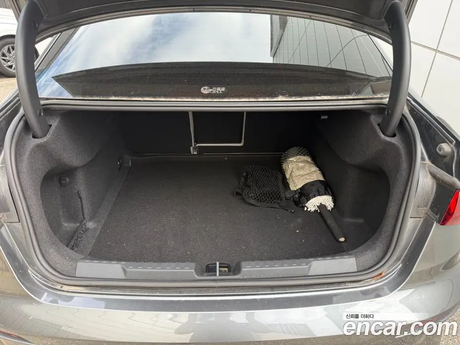 Audi A3 2023 2.0 автомат (гидро), фото 16
