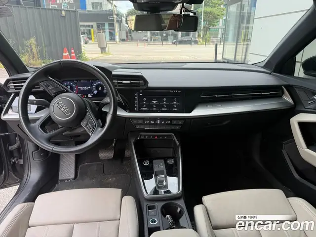 Audi A3 2023 2.0 автомат (гидро), миниатюра 6