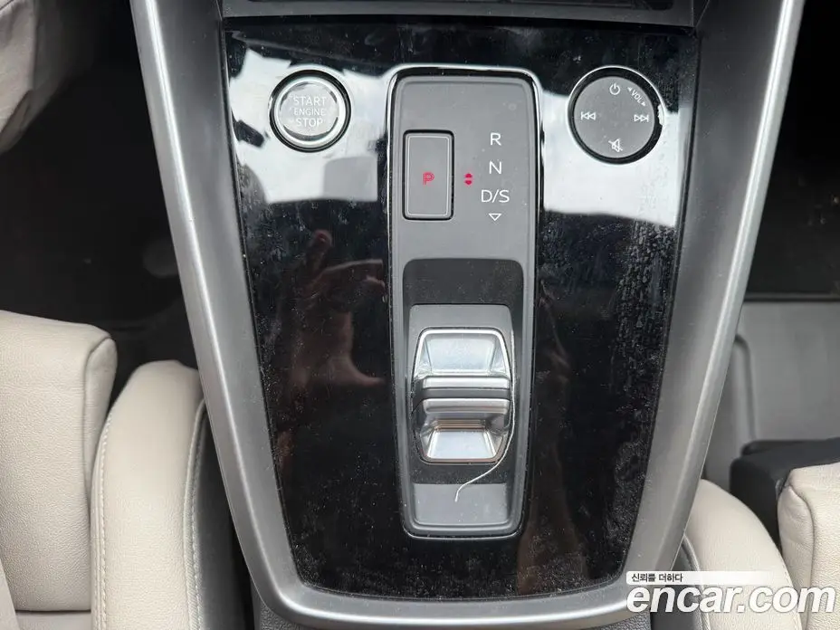 Audi A3 2023 2.0 автомат (гидро), фото 8
