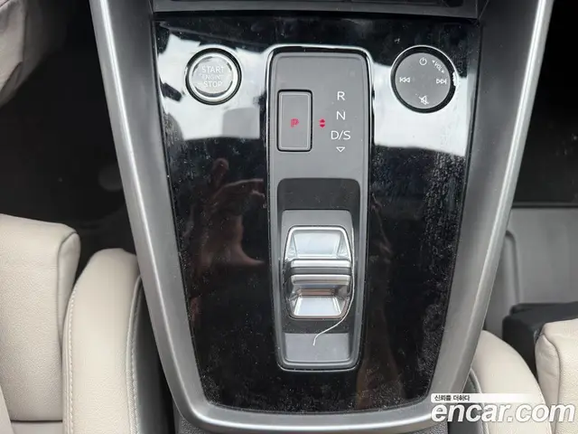 Audi A3 2023 2.0 автомат (гидро), миниатюра 8