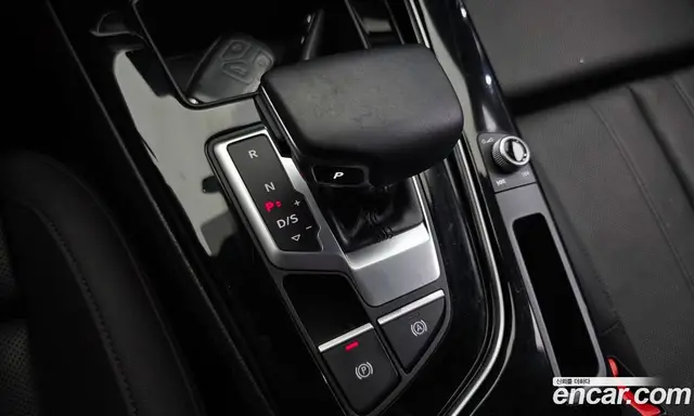 Audi A4 2021 2.0 автомат (гидро), миниатюра 9