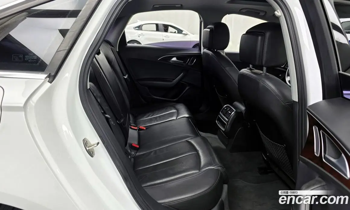 Audi A6 2015 2.0 автомат (гидро), фото 12