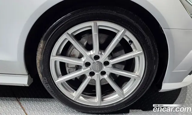 Audi A6 2016 2.0 автомат (гидро), миниатюра 5 Audi A6 2016 2.0 автомат (гидро), миниатюра 5