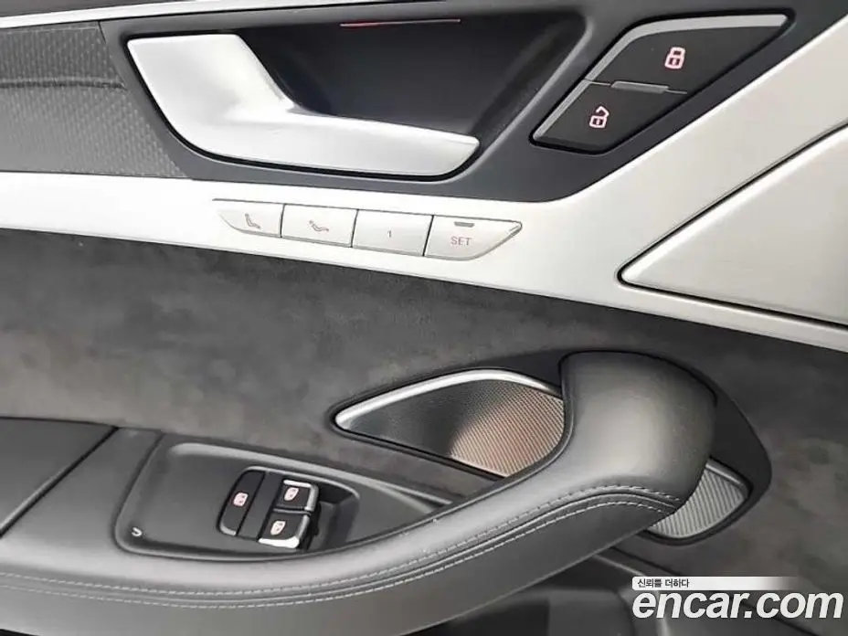 Audi S8 2013 4.0 автомат (гидро), фото 14 Audi S8 2013 4.0 автомат (гидро), фото 14