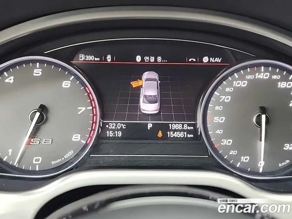 Audi S8 2013 4.0 автомат (гидро), фото 6 Audi S8 2013 4.0 автомат (гидро), фото 6