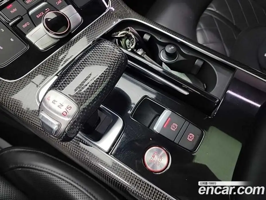 Audi S8 2013 4.0 автомат (гидро), фото 8 Audi S8 2013 4.0 автомат (гидро), фото 8
