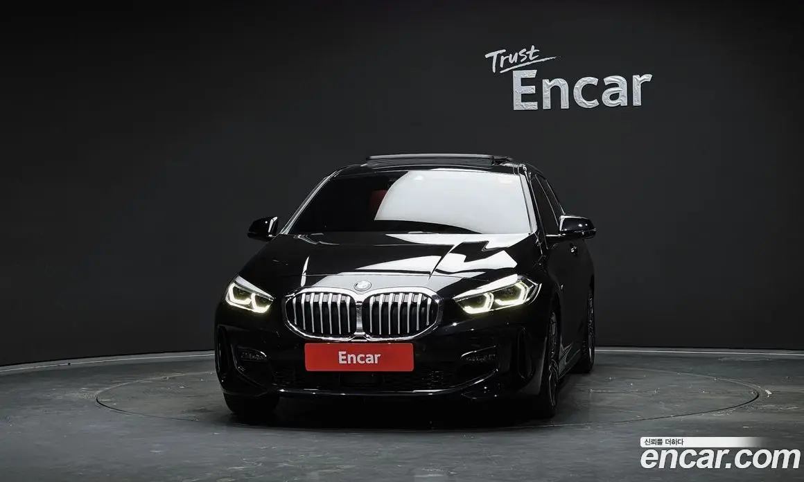 BMW 1 серия 2022 2.0 автомат (гидро), фото 3 BMW 1 серия 2022 2.0 автомат (гидро), фото 3