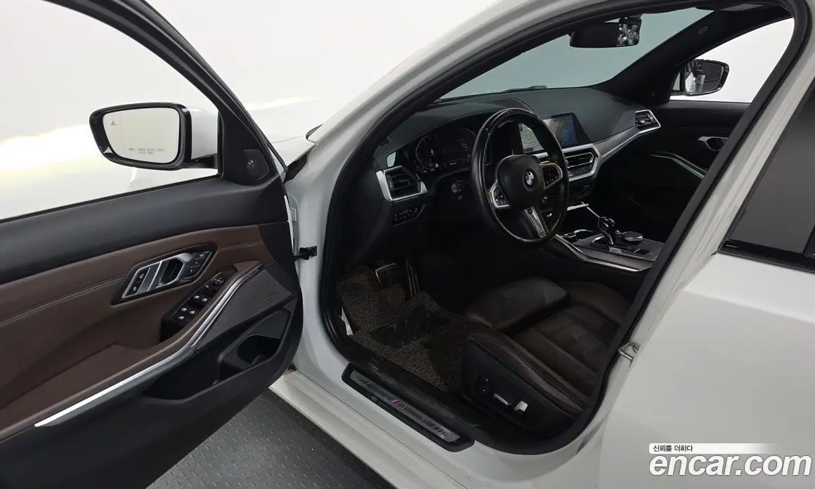 BMW 3 серия 2019 2.0 автомат (гидро), фото 10 BMW 3 серия 2019 2.0 автомат (гидро), фото 10