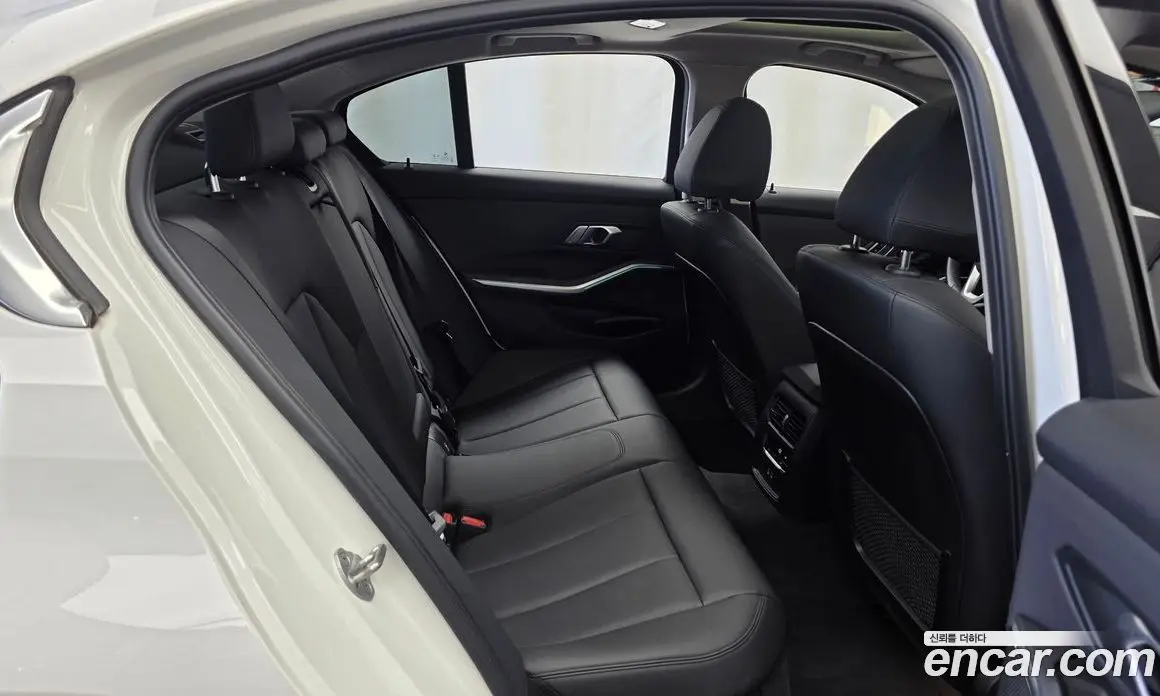 BMW 3 серия 2021 2.0 автомат (гидро), фото 12 BMW 3 серия 2021 2.0 автомат (гидро), фото 12