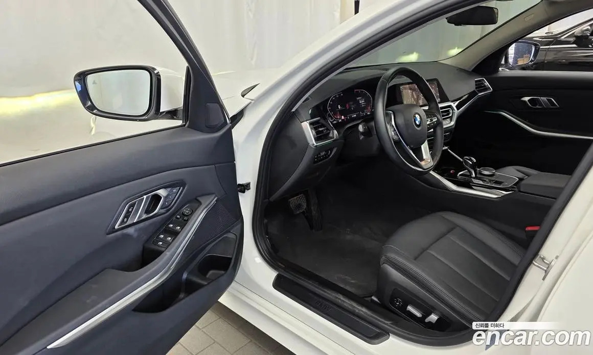 BMW 3 серия 2021 2.0 автомат (гидро), фото 10 BMW 3 серия 2021 2.0 автомат (гидро), фото 10