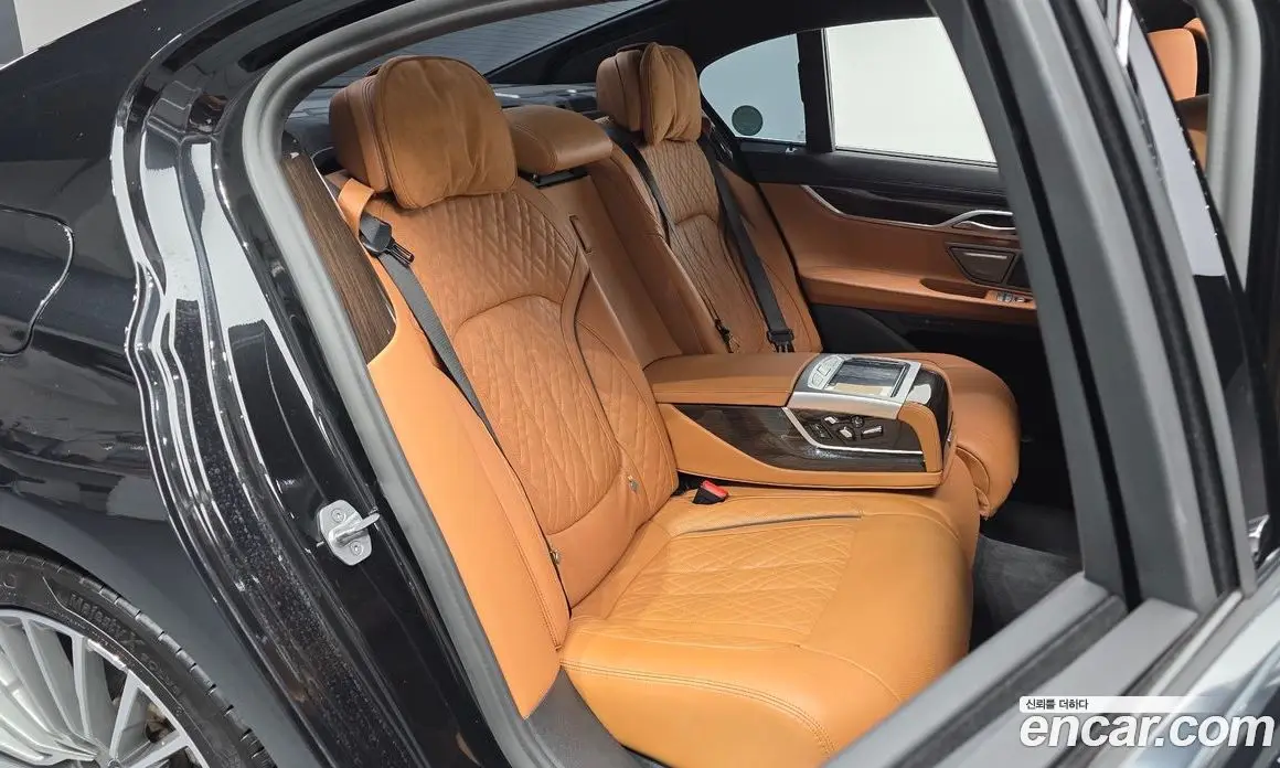 BMW 7 серия 2021 3.0 автомат (гидро), фото 11