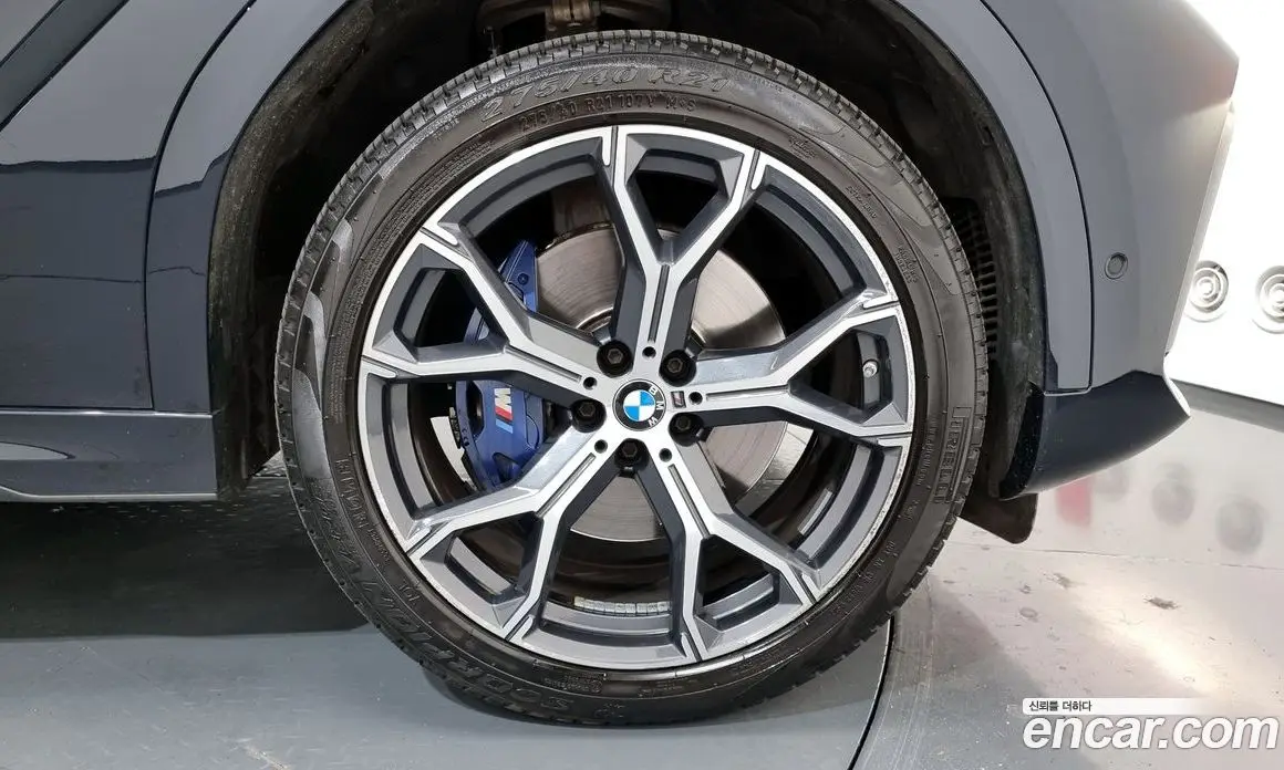 BMW X6 2021 3.0 автомат (гидро), фото 5