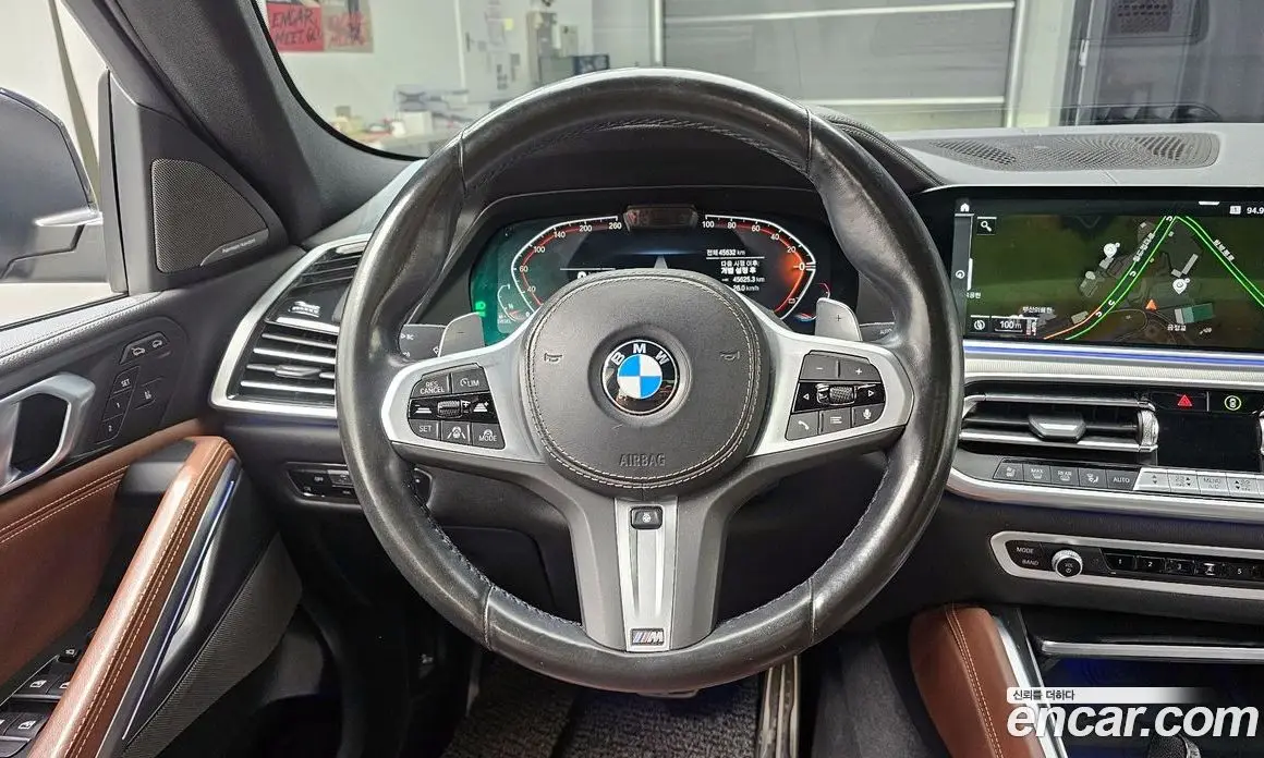 BMW X6 2023 3.0 автомат (гидро), фото 14