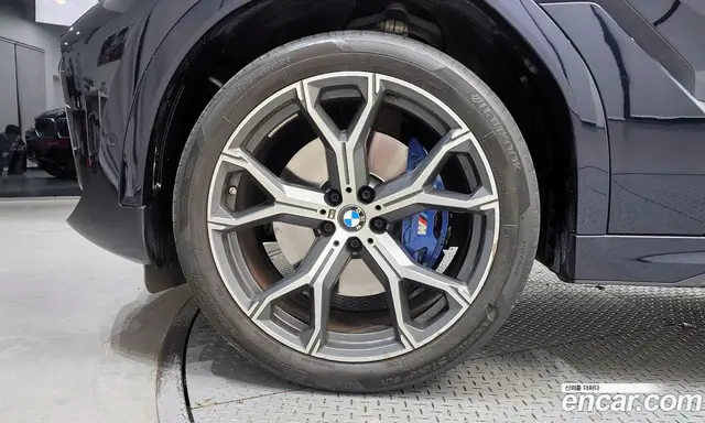 BMW X6 2023 3.0 автомат (гидро), миниатюра 5