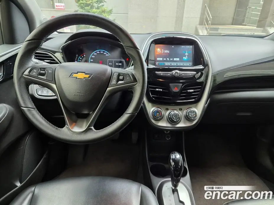 Chevrolet Spark 2016 1.0 автомат (гидро), фото 15
