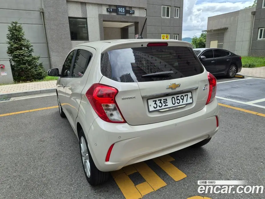 Chevrolet Spark 2016 1.0 автомат (гидро), фото 6