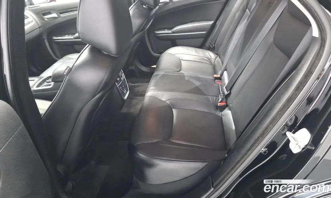 Chrysler 300C 2016 3.6 автомат (гидро), фото 11 Chrysler 300C 2016 3.6 автомат (гидро), фото 11