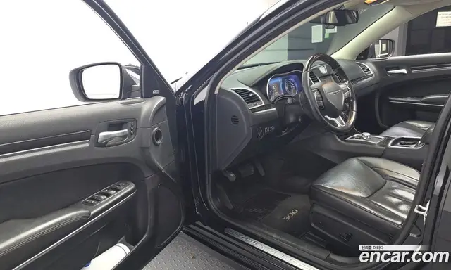 Chrysler 300C 2016 3.6 автомат (гидро), миниатюра 10 Chrysler 300C 2016 3.6 автомат (гидро), миниатюра 10