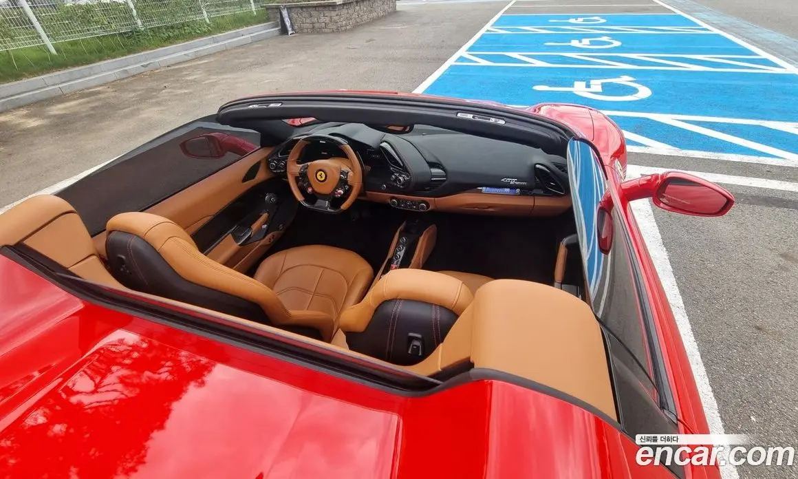 Ferrari 488 2018 3.9 автомат (гидро), фото 16