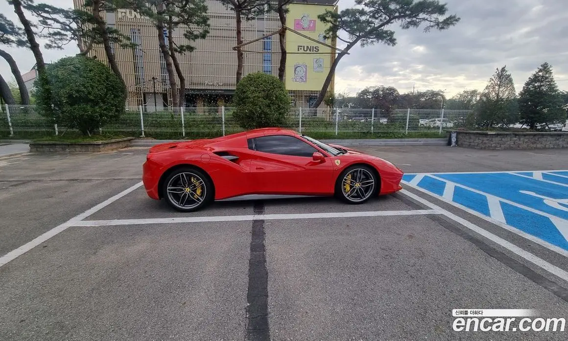 Ferrari 488 2018 3.9 автомат (гидро), фото 7