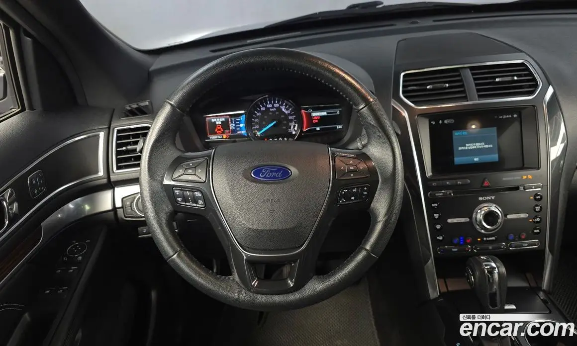 Ford Explorer 2018 2.3 автомат (гидро), фото 13