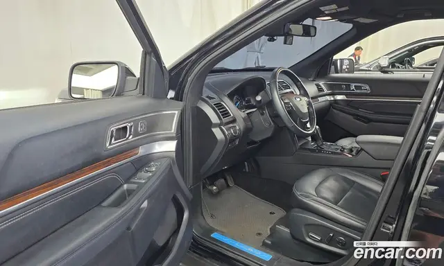 Ford Explorer 2018 2.3 автомат (гидро), миниатюра 10