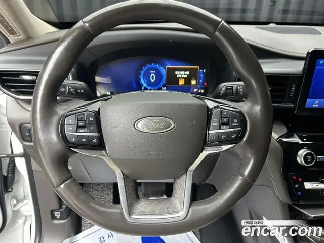 Ford Explorer 2022 3.0 автомат (гидро), миниатюра 12
